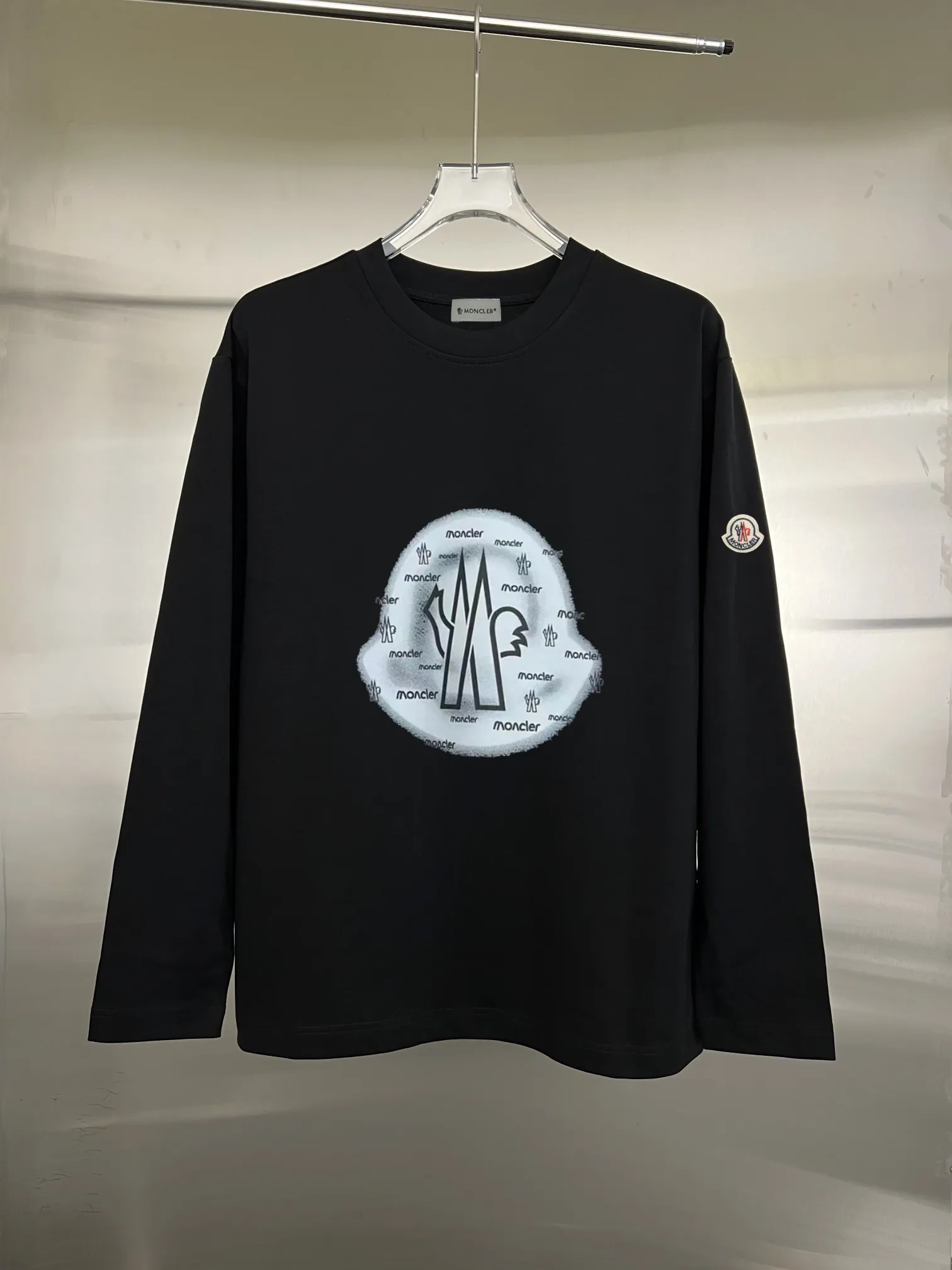 ：Moncler/ T ：300 100% ：320 ： ：White Black Size：S M L XL Same Style
